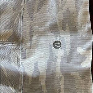 White Camo Align 28 inch leggings - no pockets.